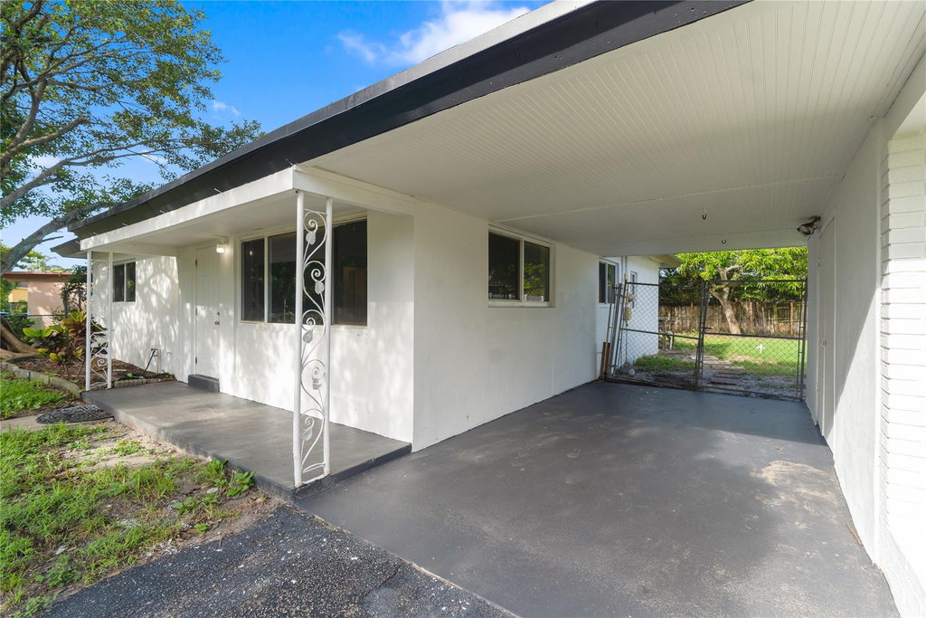 2001 Nw 14th Avenue - Photo 30