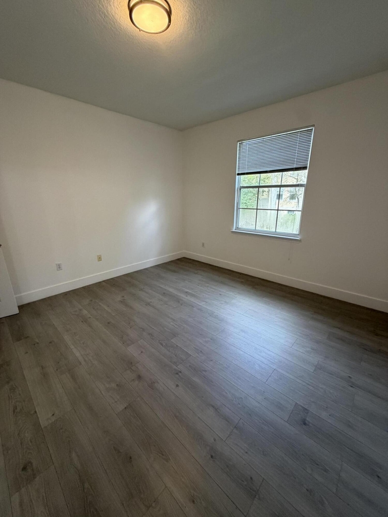 275 Murcia Drive - Photo 58