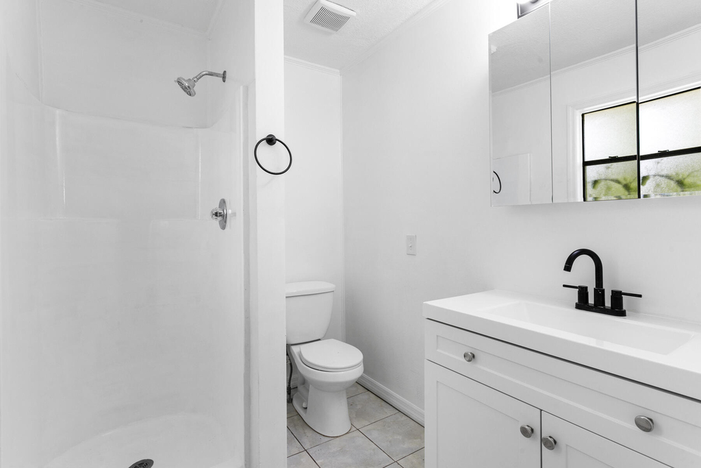 1464 W 32nd Street - Photo 12