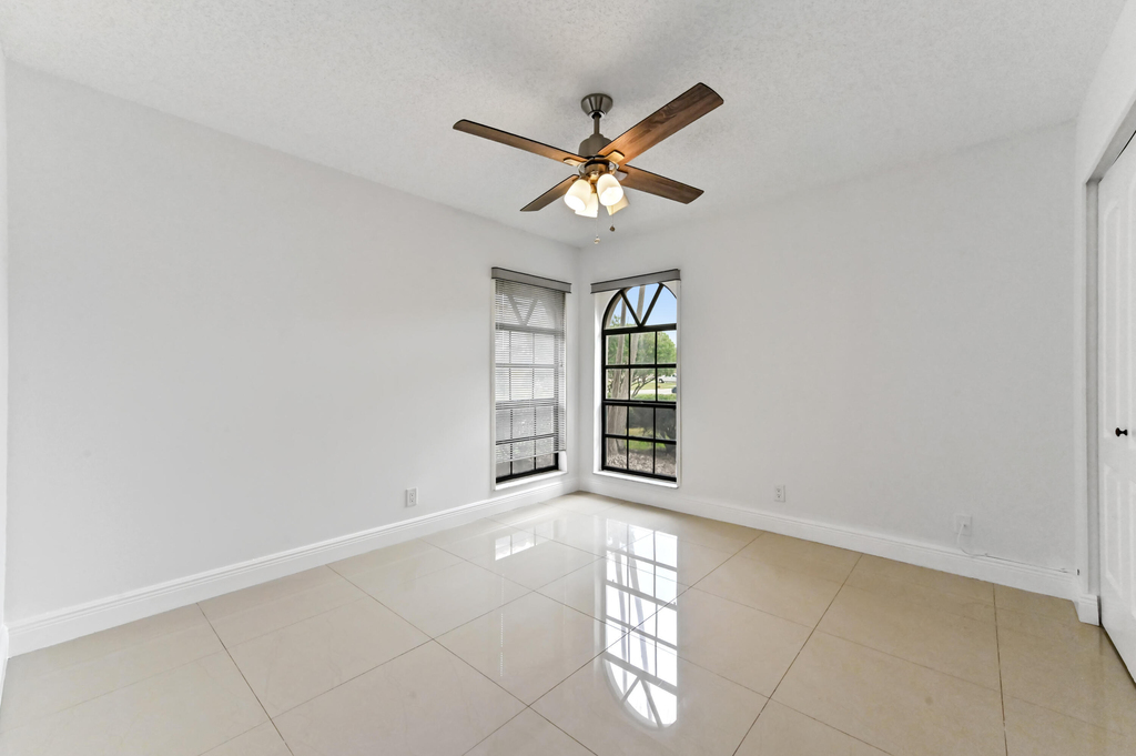 5421 Helene Circle - Photo 14