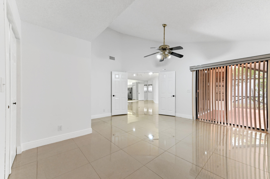 5421 Helene Circle - Photo 20