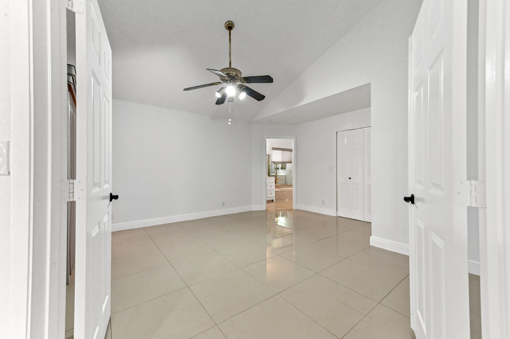 5421 Helene Circle - Photo 18