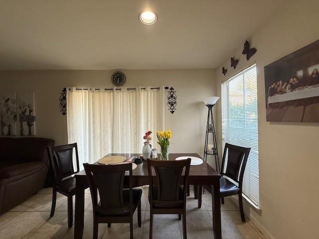 899 W Riverside Drive - Photo 5
