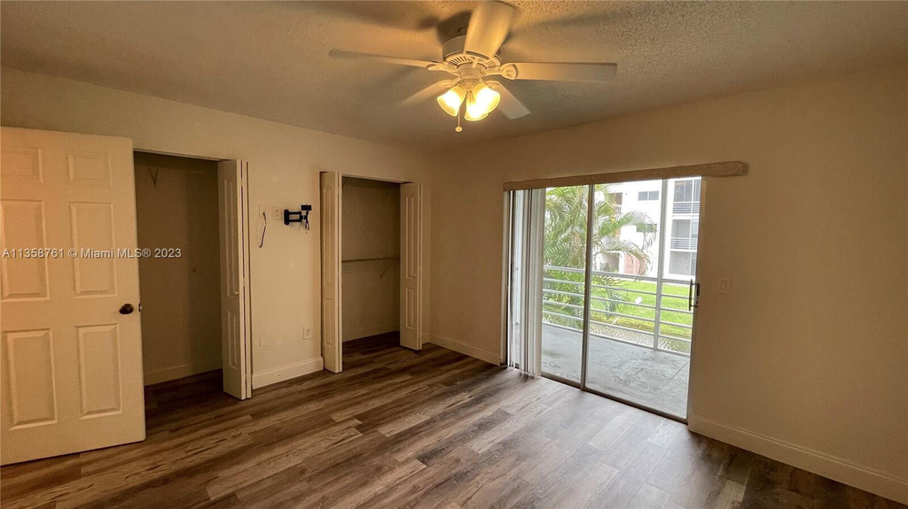2878 Donnelly Drive - Photo 2