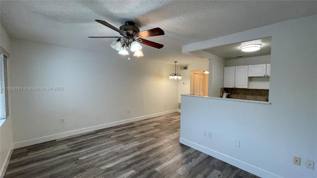 2878 Donnelly Drive - Photo 3