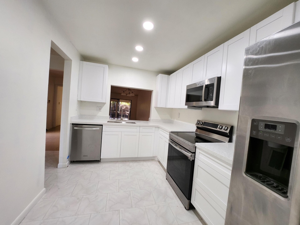 903 Nw 79th Terrace - Photo 5