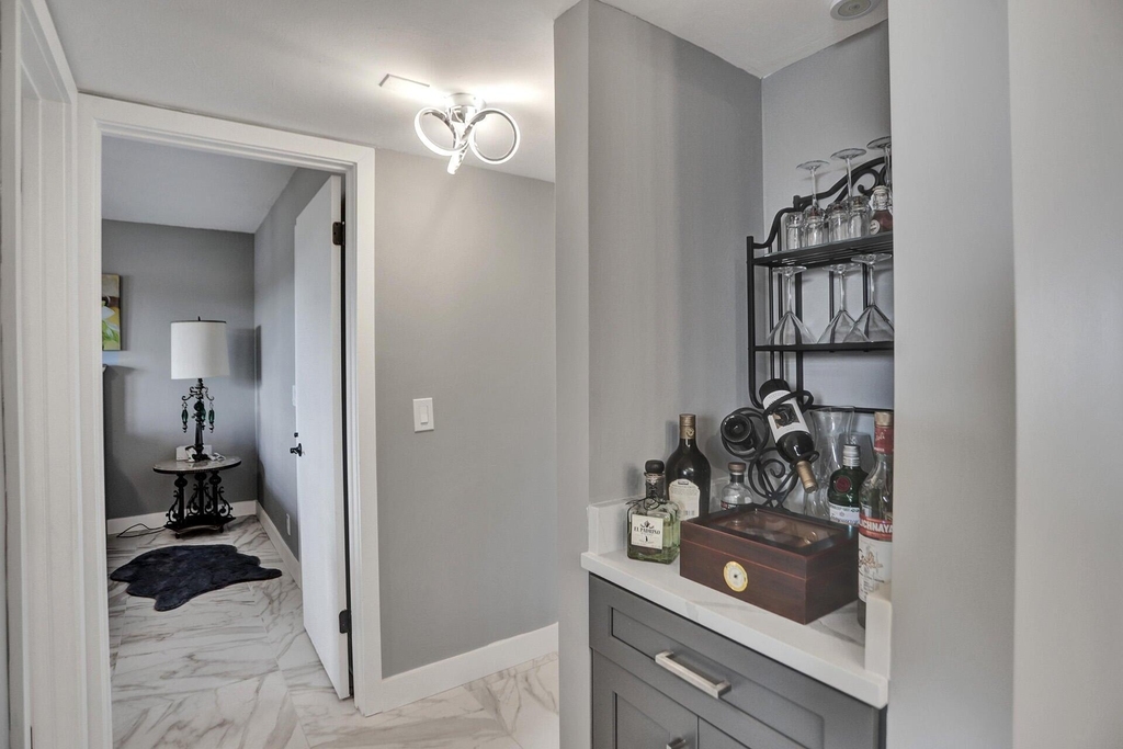 130 Ne 26th Avenue - Photo 14