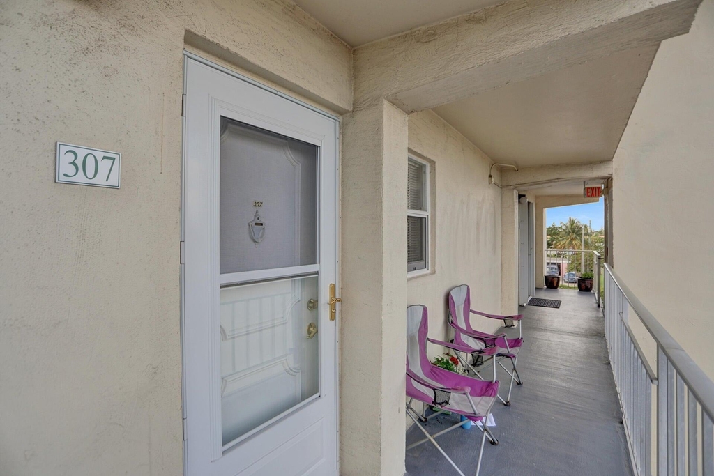 130 Ne 26th Avenue - Photo 19