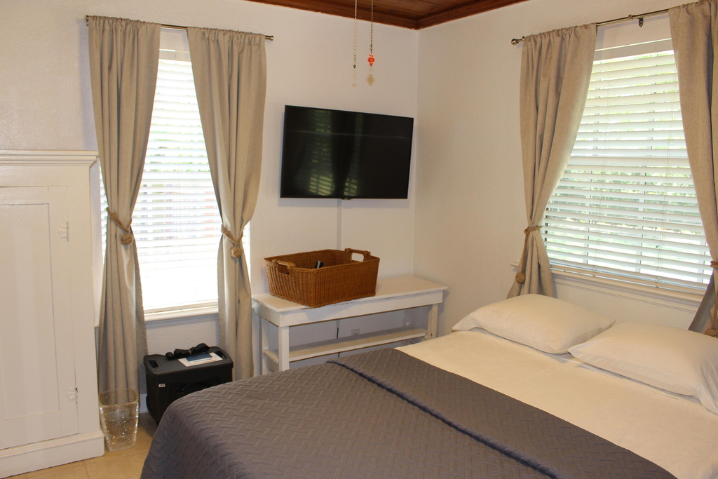 225 Gulfstream Boulevard - Photo 8
