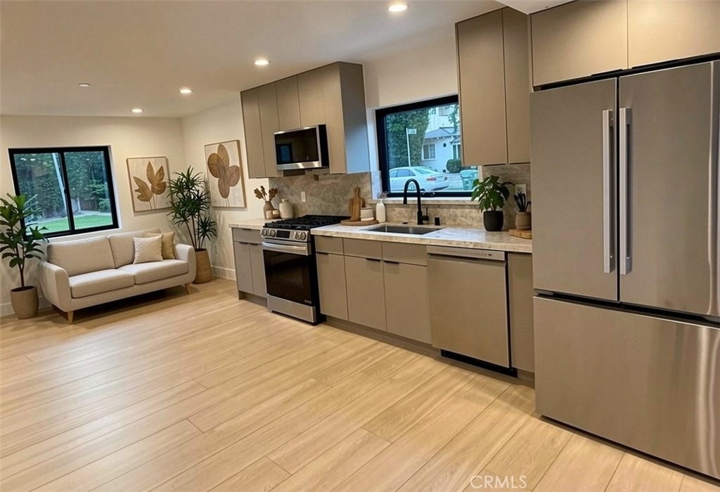 12820 Bloomfield Street - Photo 0