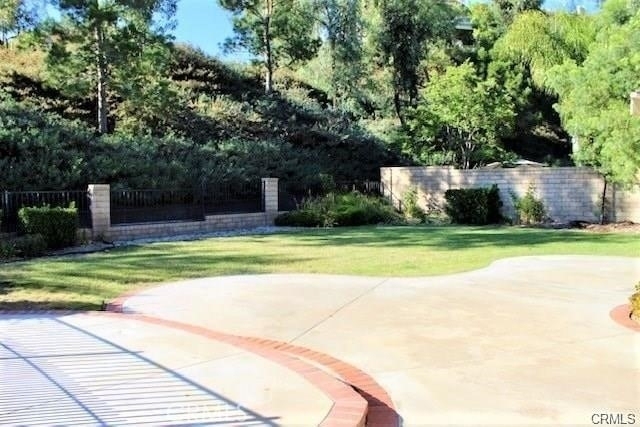 23491 Thornewood - Photo 26