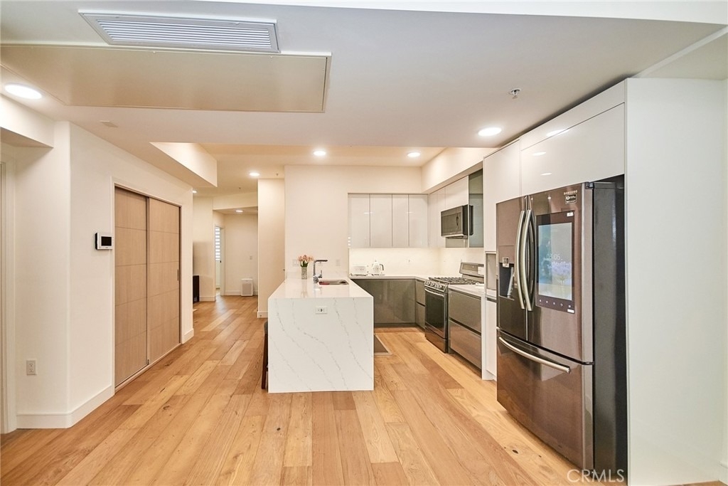 820 S Wilton - Photo 11