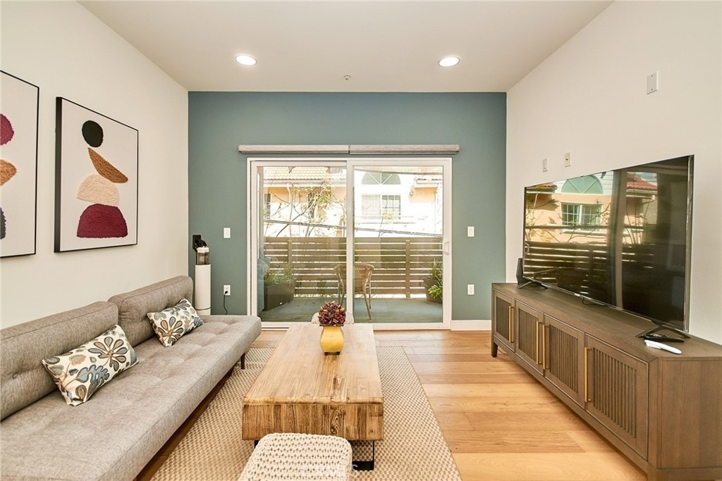 820 S Wilton - Photo 17