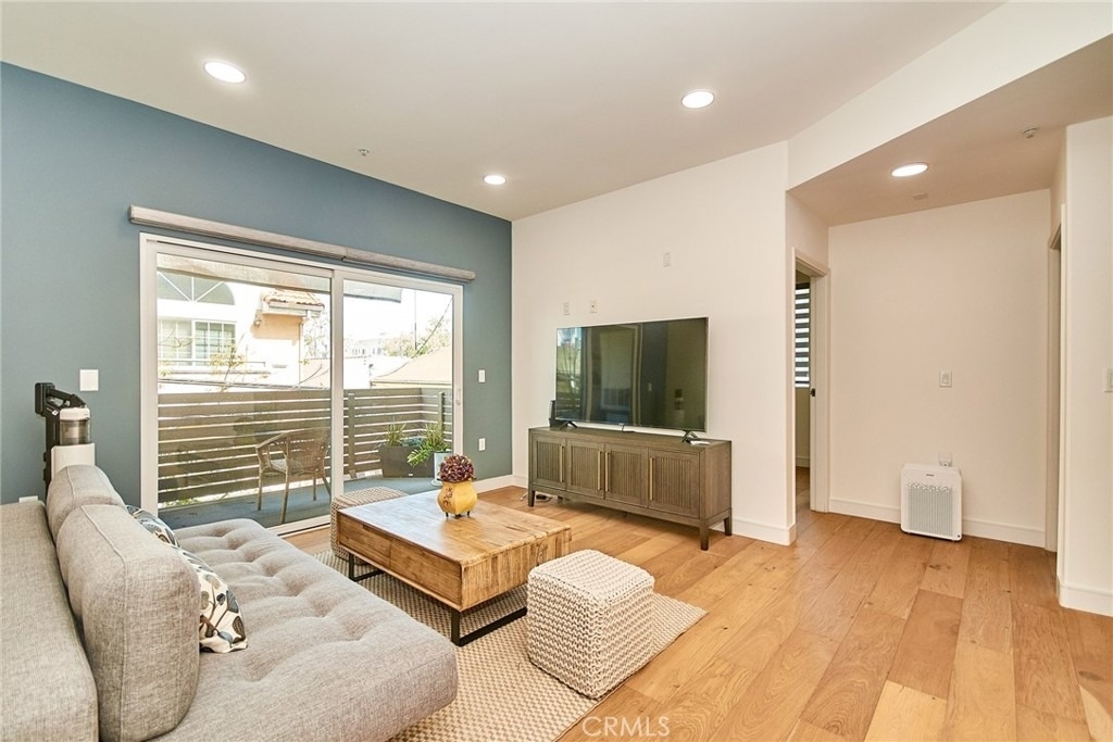 820 S Wilton - Photo 16