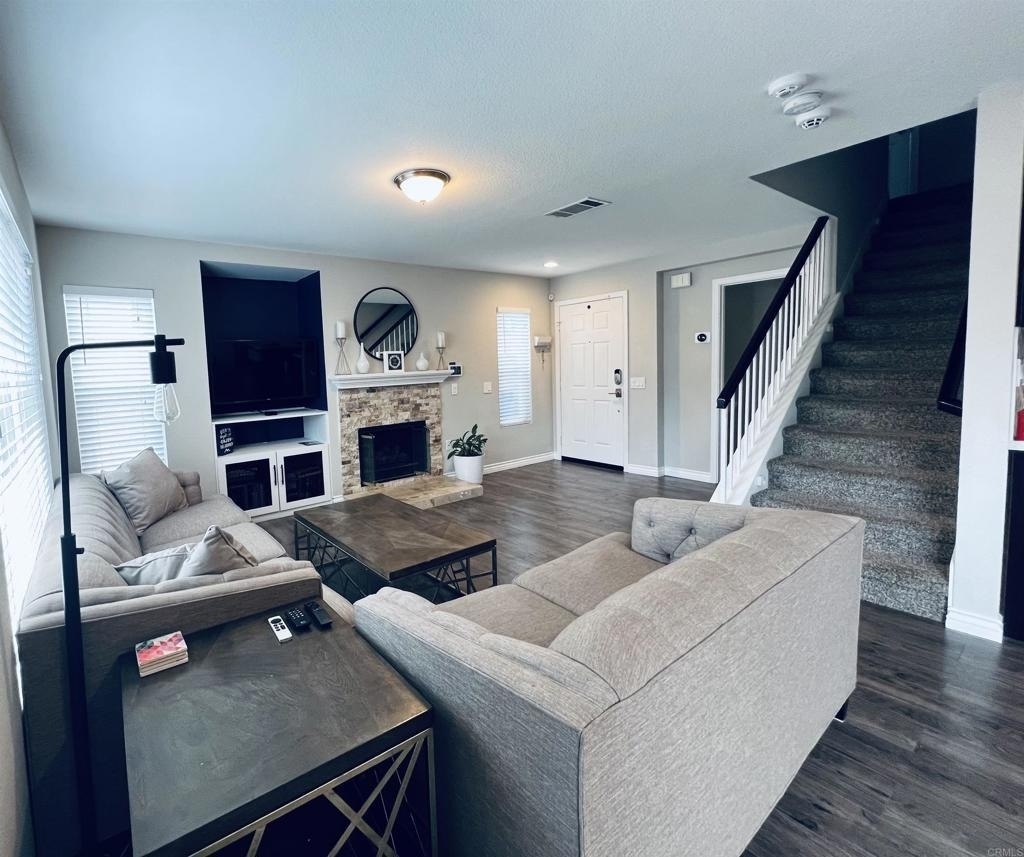 532 Dakota Way - Photo 1
