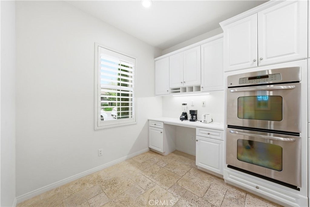 37 Roycroft - Photo 12