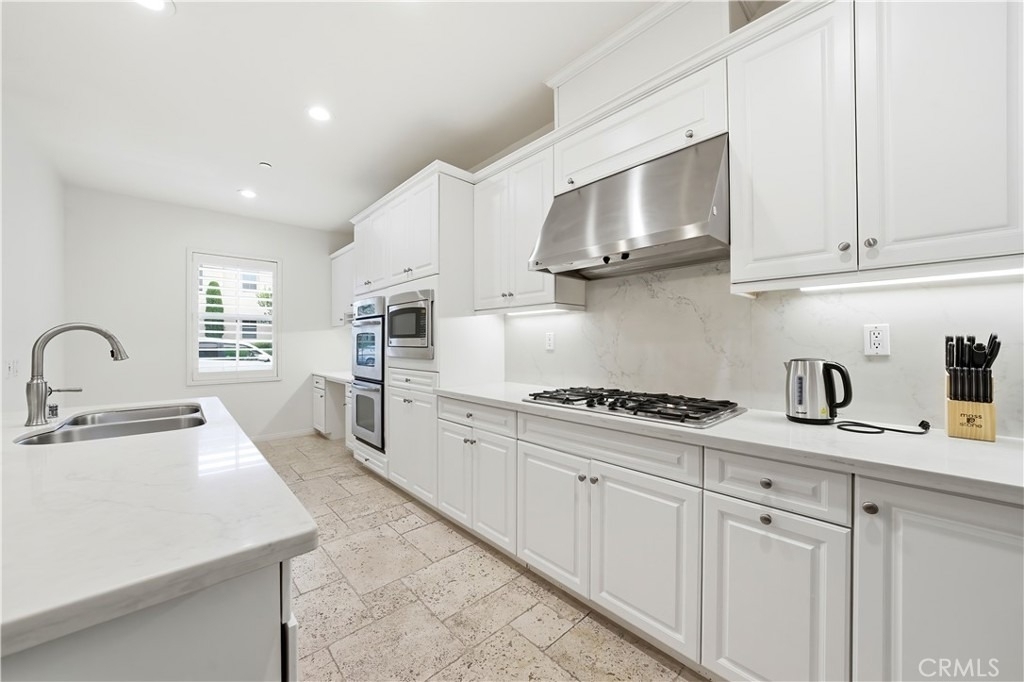 37 Roycroft - Photo 15