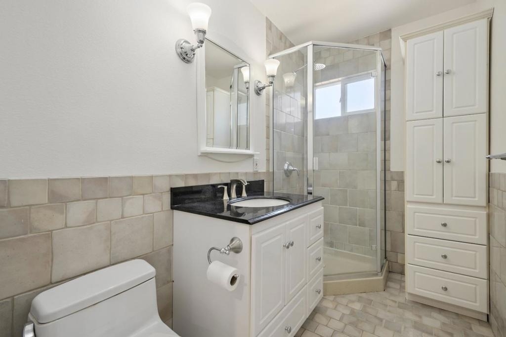 3419 Flora Vista Avenue - Photo 7