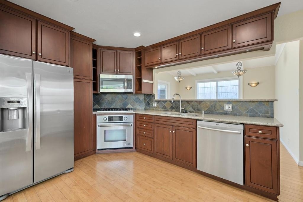 3419 Flora Vista Avenue - Photo 4