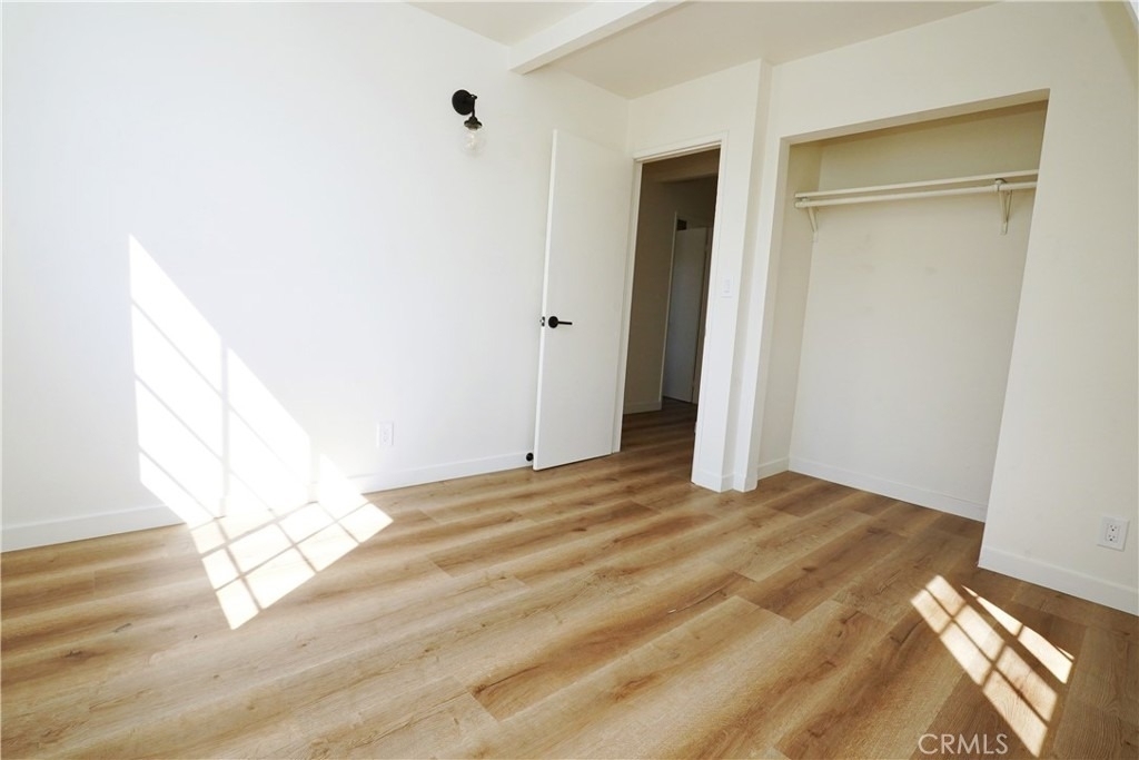 2615 Manhattan - Photo 32