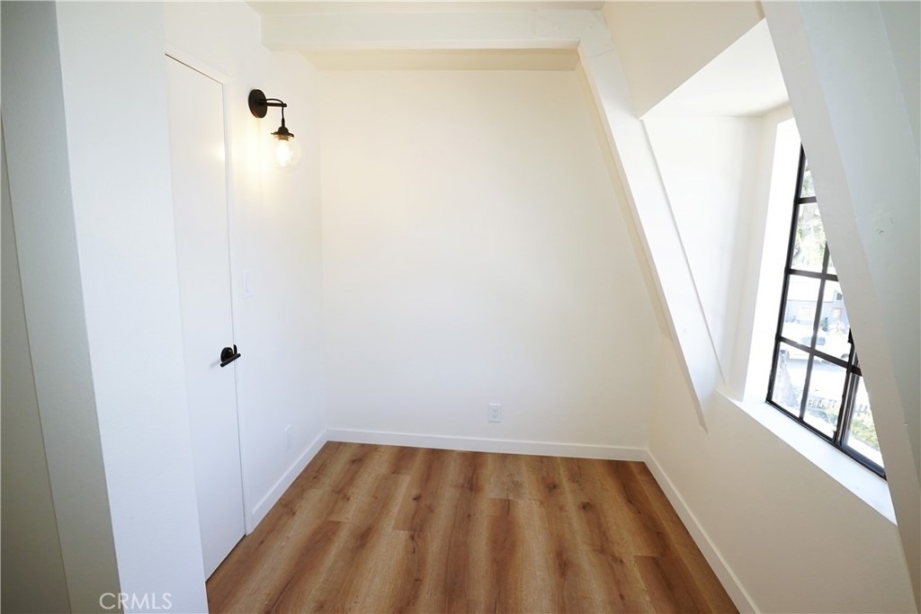 2615 Manhattan - Photo 22