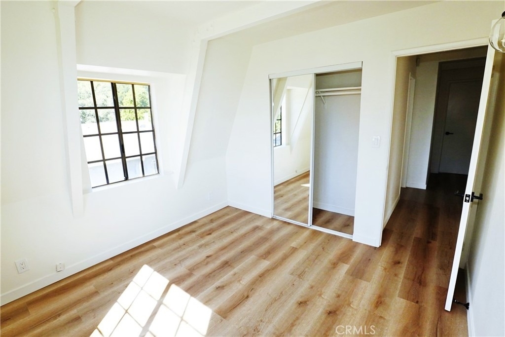 2615 Manhattan - Photo 24