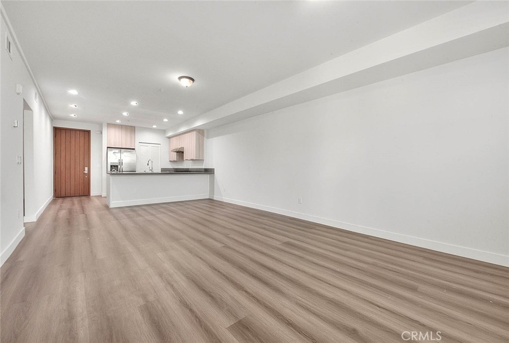 501 W Foothill Boulevard - Photo 2