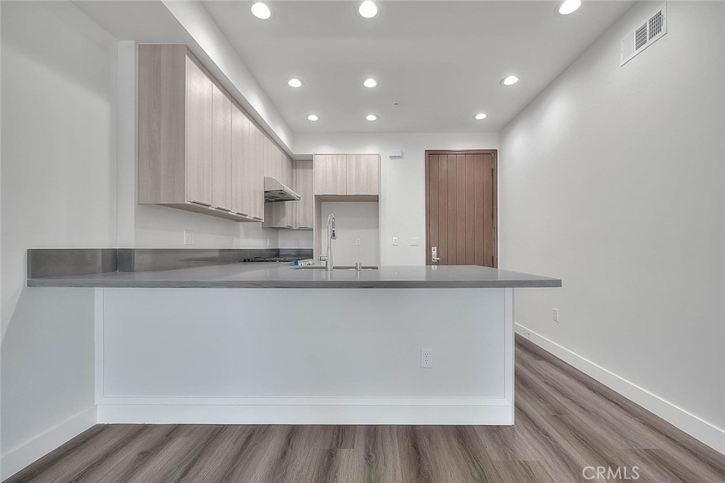 501 W Foothill Boulevard - Photo 5