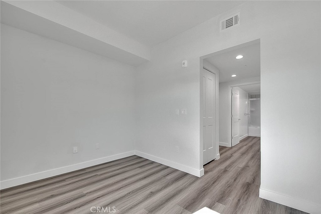 501 W Foothill Boulevard - Photo 10