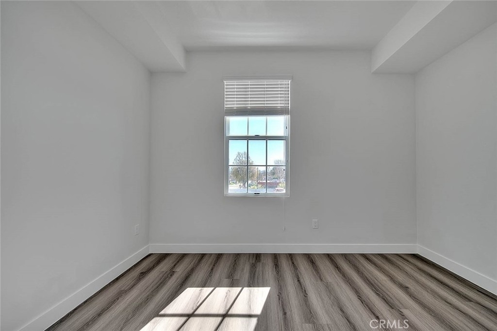 501 W Foothill Boulevard - Photo 11