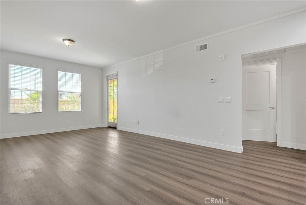 501 W Foothill Boulevard - Photo 11