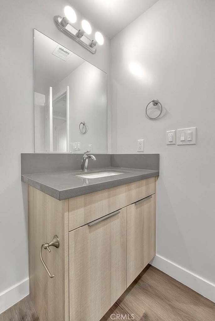 501 W Foothill Boulevard - Photo 23