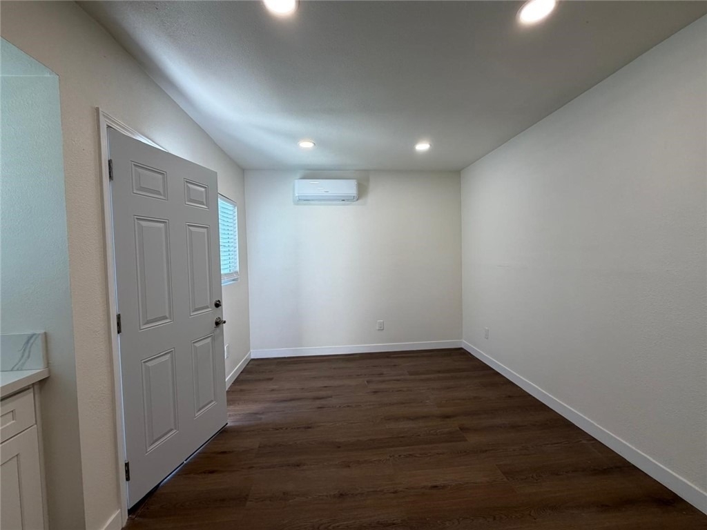 920 W Olive Avenue - Photo 3