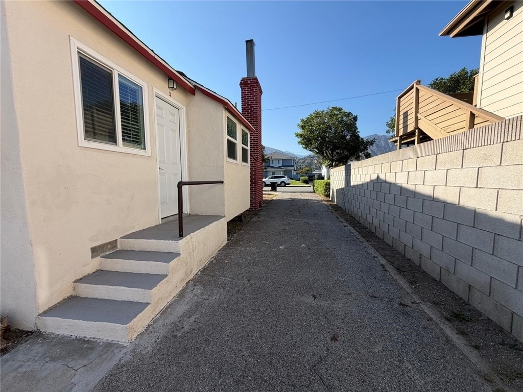 920 W Olive Avenue - Photo 11