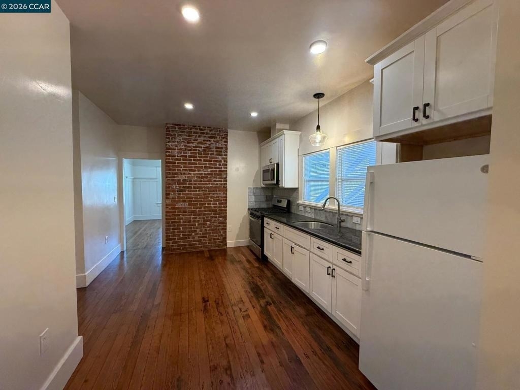 2303 Sonoma Blvd - Photo 0