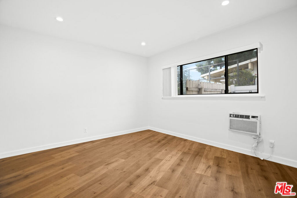2254 Stradella Road - Photo 21