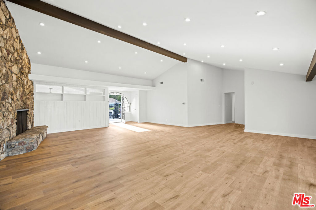 2254 Stradella Road - Photo 7
