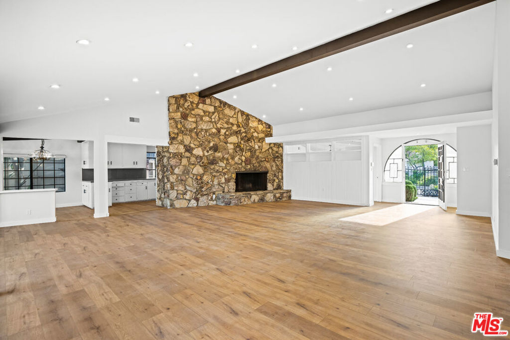 2254 Stradella Road - Photo 4