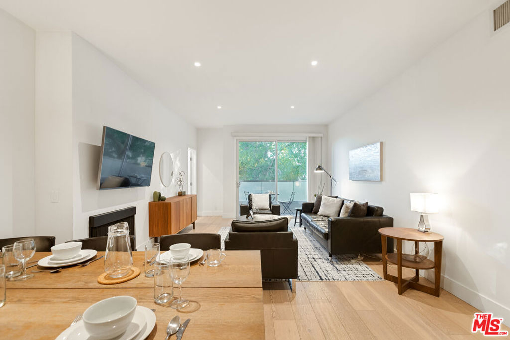 1818 Thayer Avenue - Photo 1