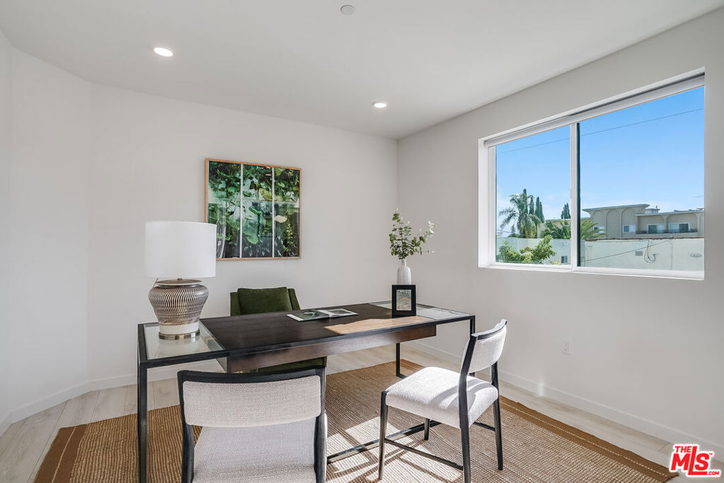 1021 S Shenandoah Street - Photo 11