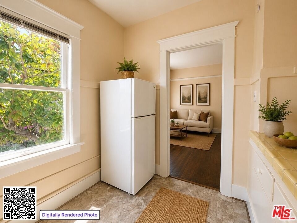 1288 W 23rd Street - Photo 4