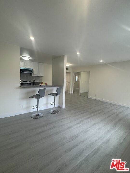 142 S Normandie Avenue - Photo 3