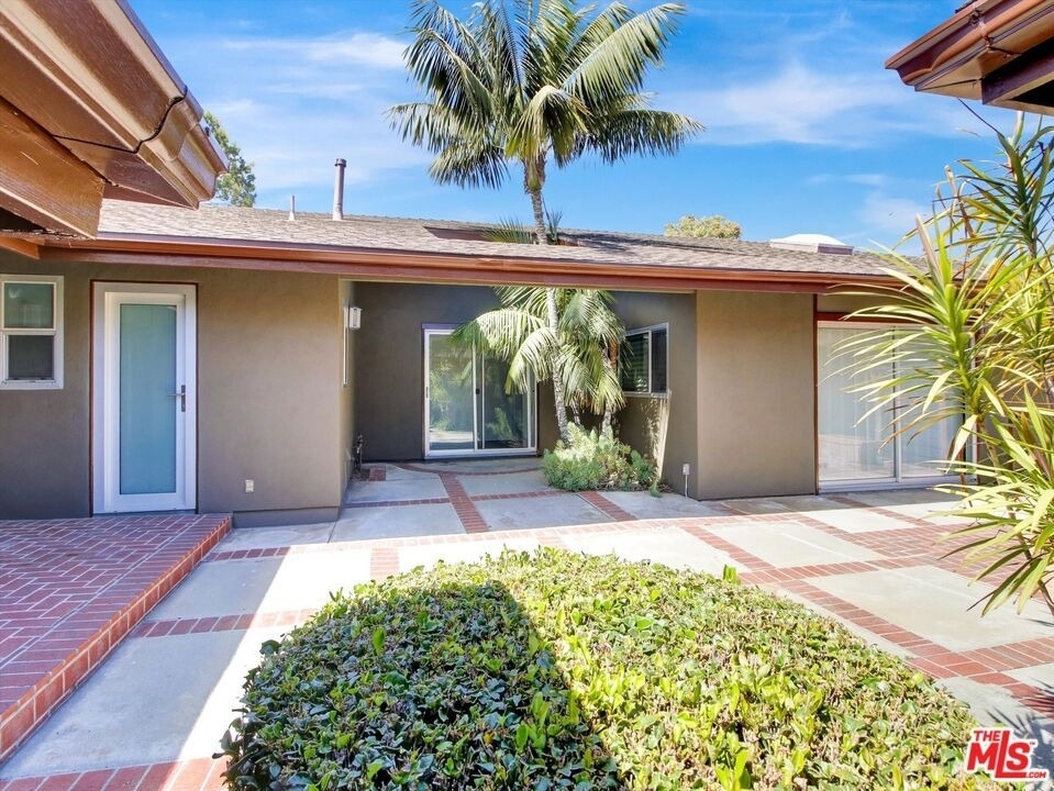 6763 Radlock Avenue - Photo 47
