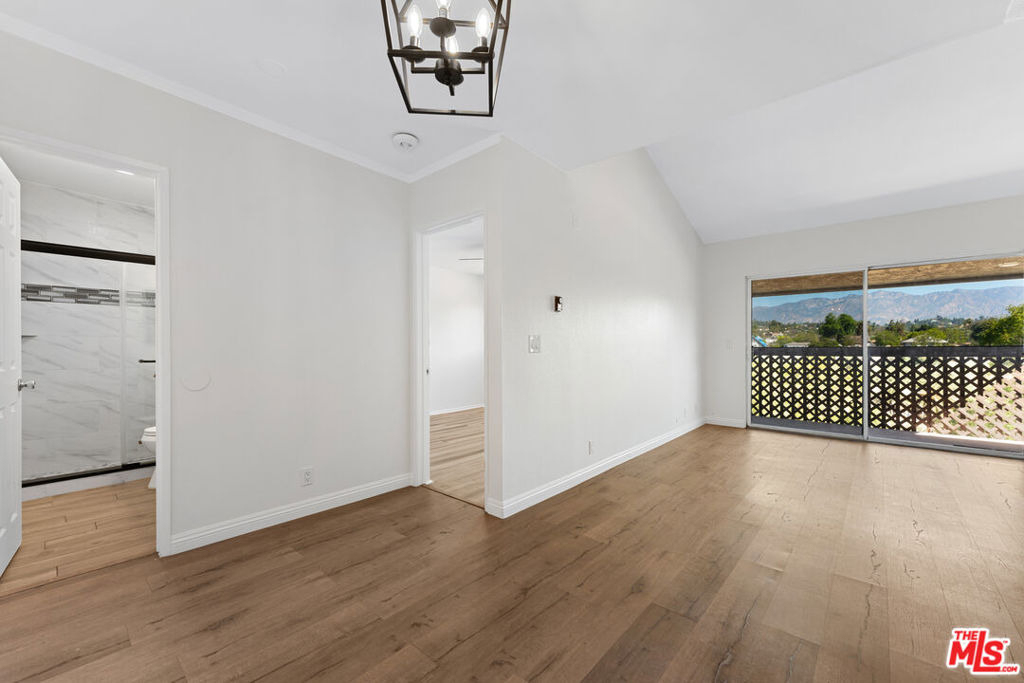 5870 Benner Street - Photo 4