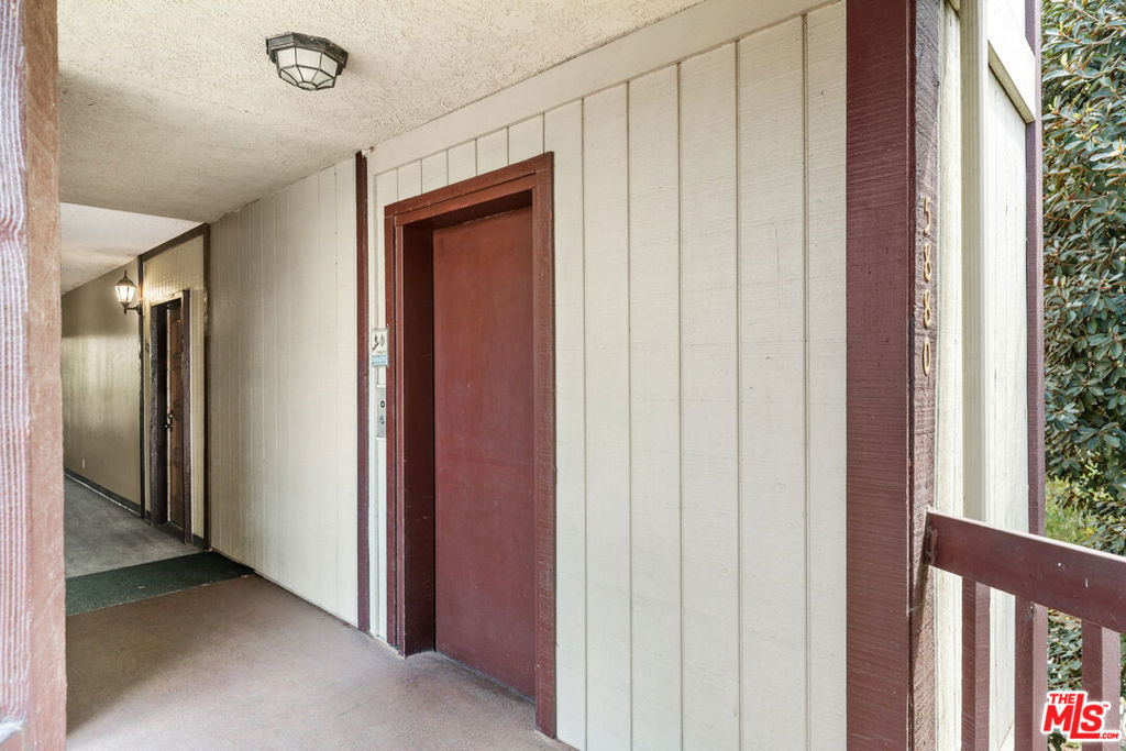 5870 Benner Street - Photo 37