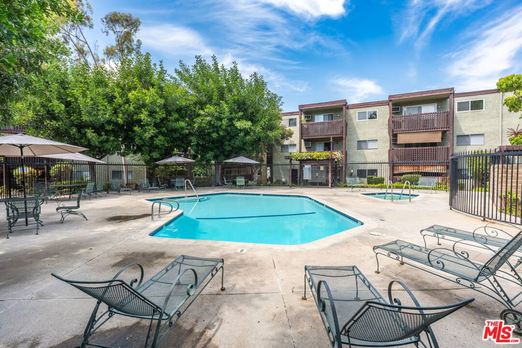 5870 Benner Street - Photo 32