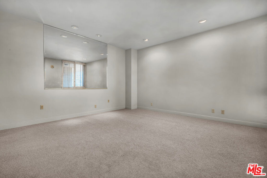 1333 S Beverly Glen Boulevard - Photo 17