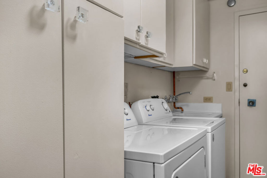 1333 S Beverly Glen Boulevard - Photo 22