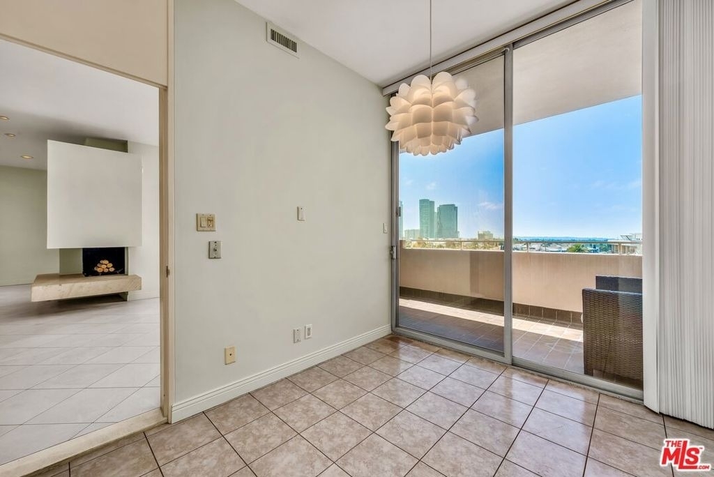 1333 S Beverly Glen Boulevard - Photo 6