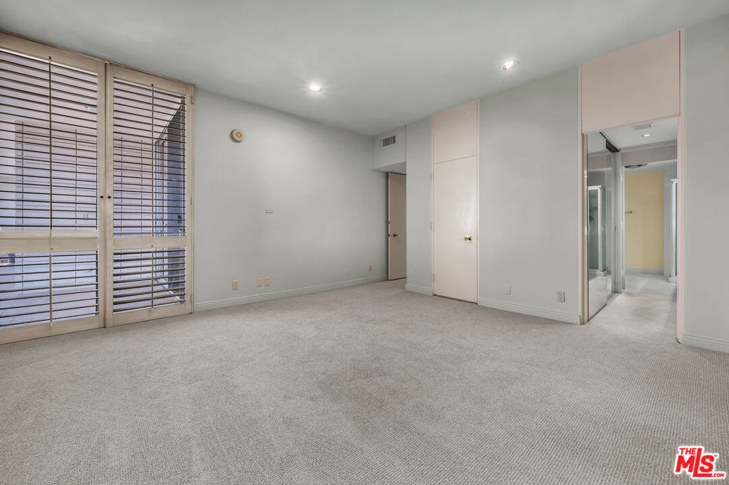 1333 S Beverly Glen Boulevard - Photo 18